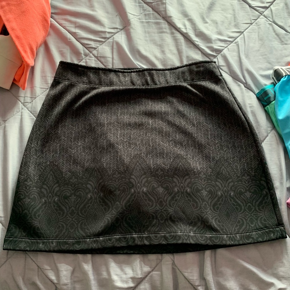 printed athleta skirt
